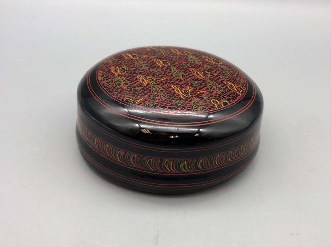 Set of 6 Asian style Coasters Measure 3” Diameter - Original Container Included