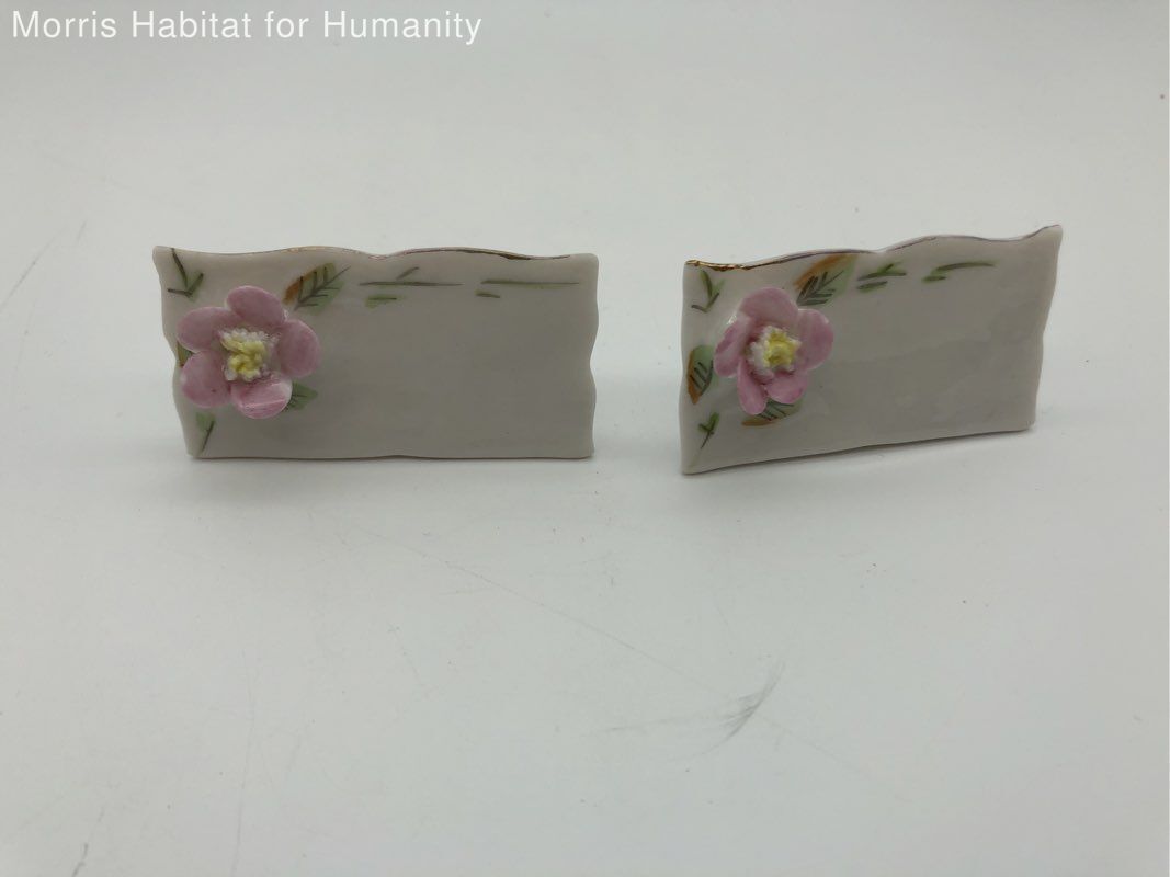 Vintage Traditional White, Pink, and Blue Porcelain Wedding Place Holders (6) - Very Good