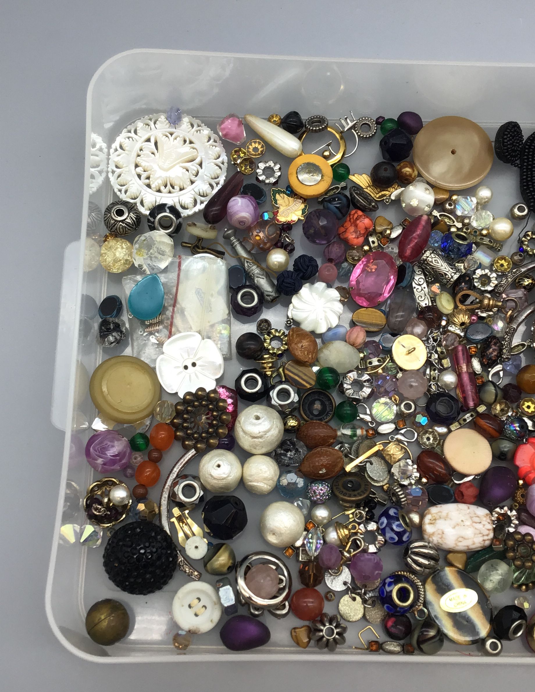 Lot of 3.05 lbs. Unbranded Crafting Beads/Costume Jewelry for Repurposing