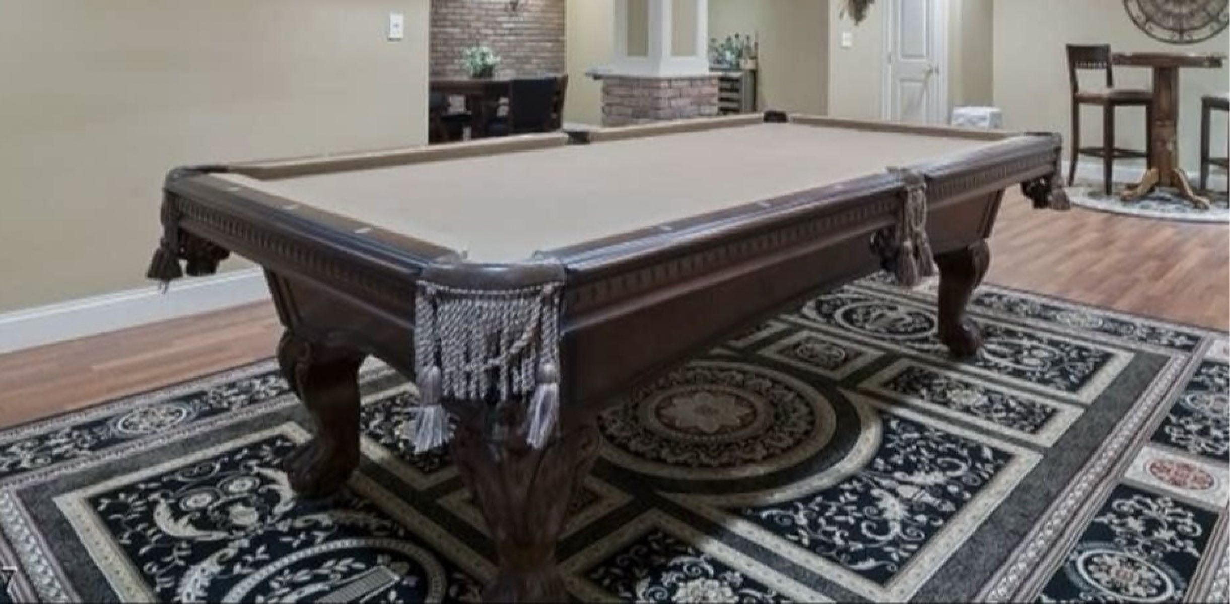 Beautiful & Elegant Brown Wooden Pool/Billiard Table with Tan Felt