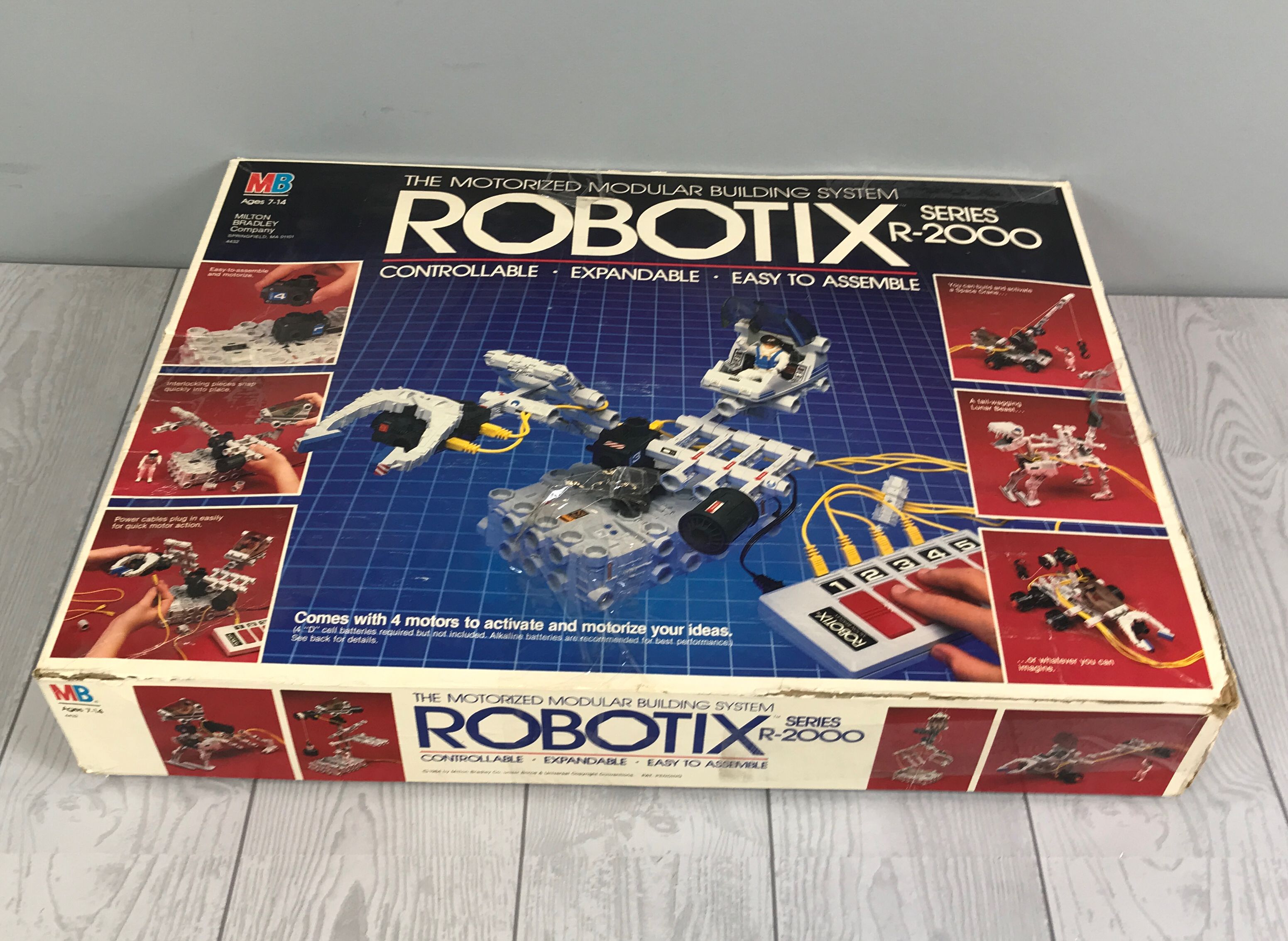 Vintage 1984 Robotixs System R-2000 Series- Motorized Modular System- (Untested)