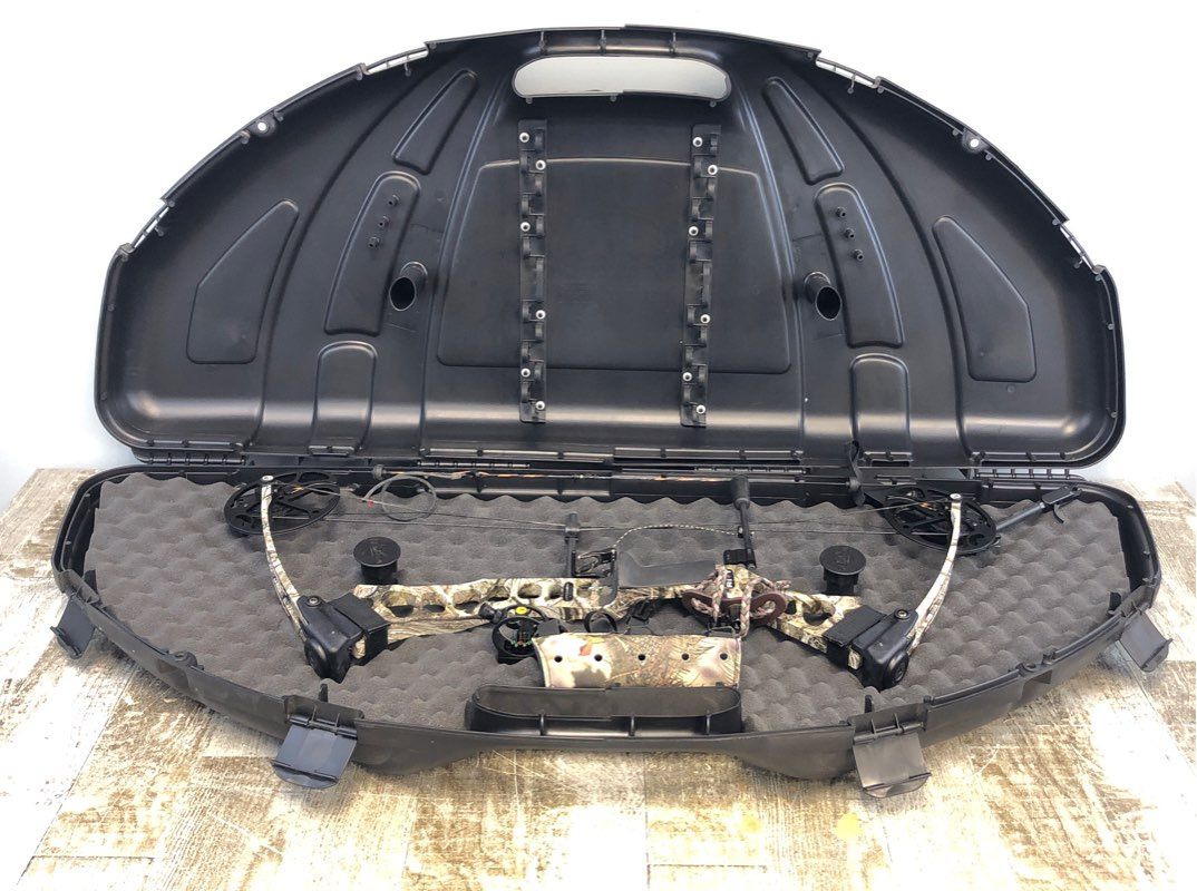 Mission MXR Compound RH Bow - Accessories Included (No Bows) - In Hard Case