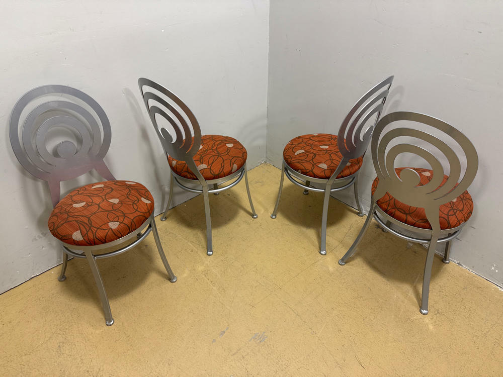 "Johnston Casuals Furniture" Metal Glass Top Dining Set with Four Chairs - Good